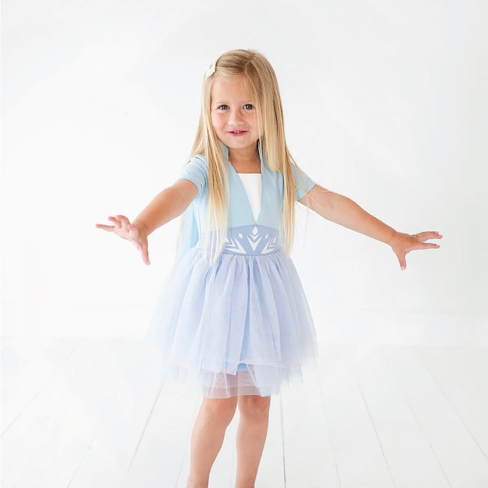 Taylor Joelle crystal blue frozen dress size 4 NWT